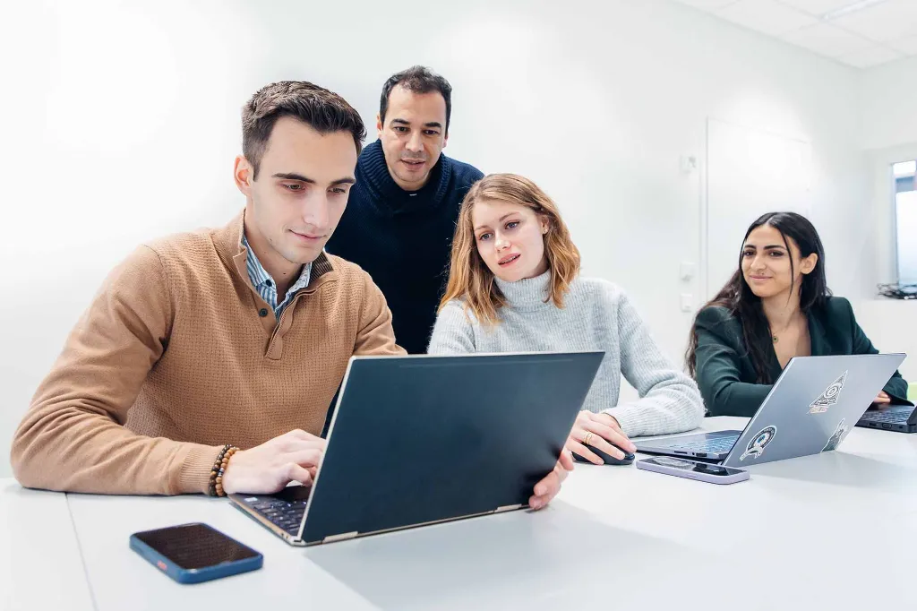 Formations-informatique.webp